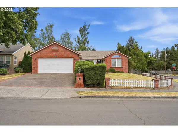 3100 N Clearbrook Ct, Newberg, OR 97132