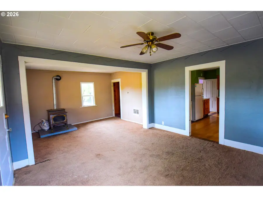 195 Fir St, Mount Angel, OR 97362 - #2