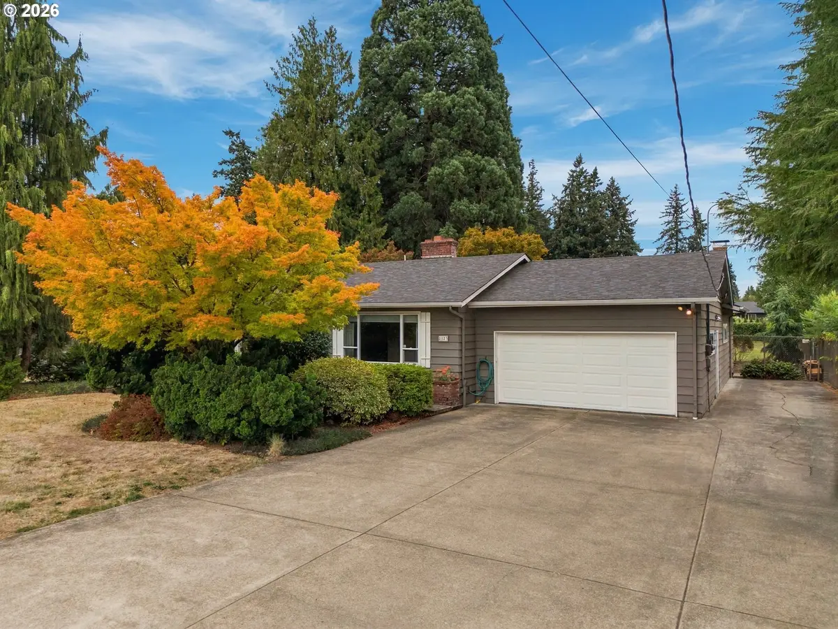 8123 SE Roots Rd, Milwaukie, OR 97267 - #1