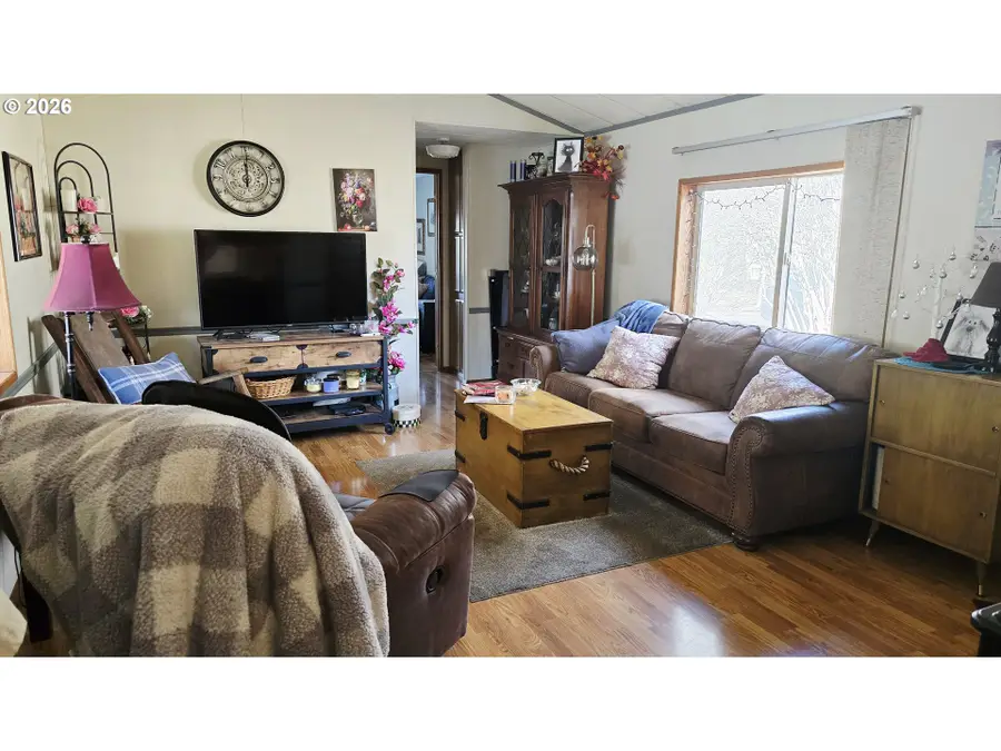 1809 26th St #77, La Grande, OR 97850 - #2