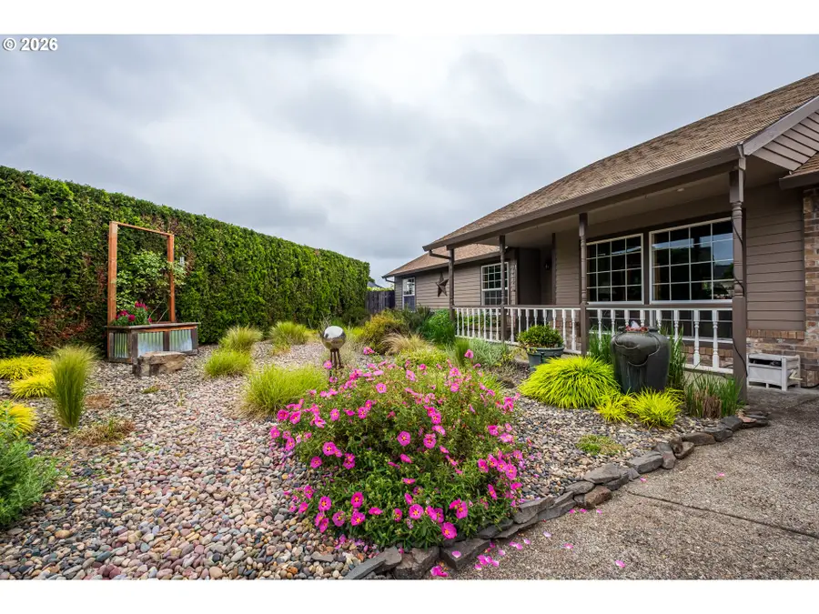 365 SE 7th Way, Canby, OR 97013 - #3