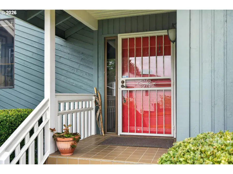 3138 NE 158th Ave, Portland, OR 97230 - #2