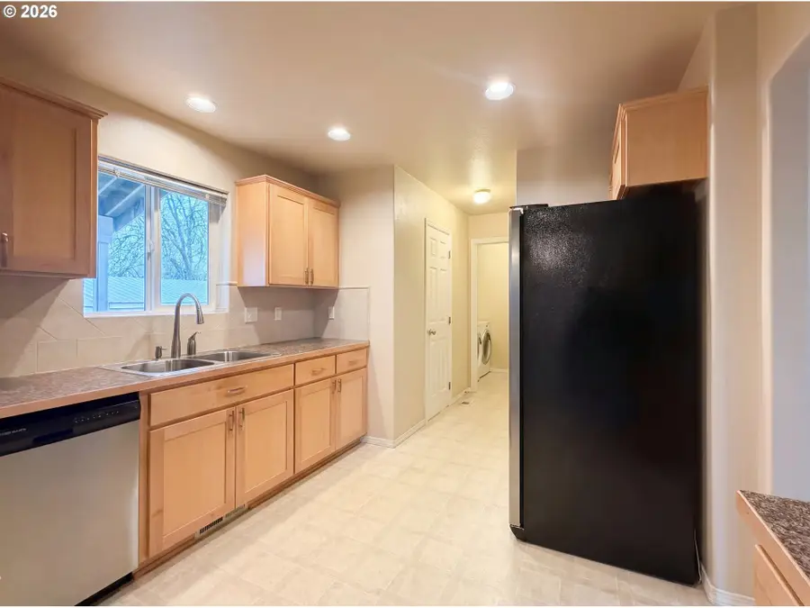 35056 Whitetail Ave, Saint Helens, OR 97051 - #2