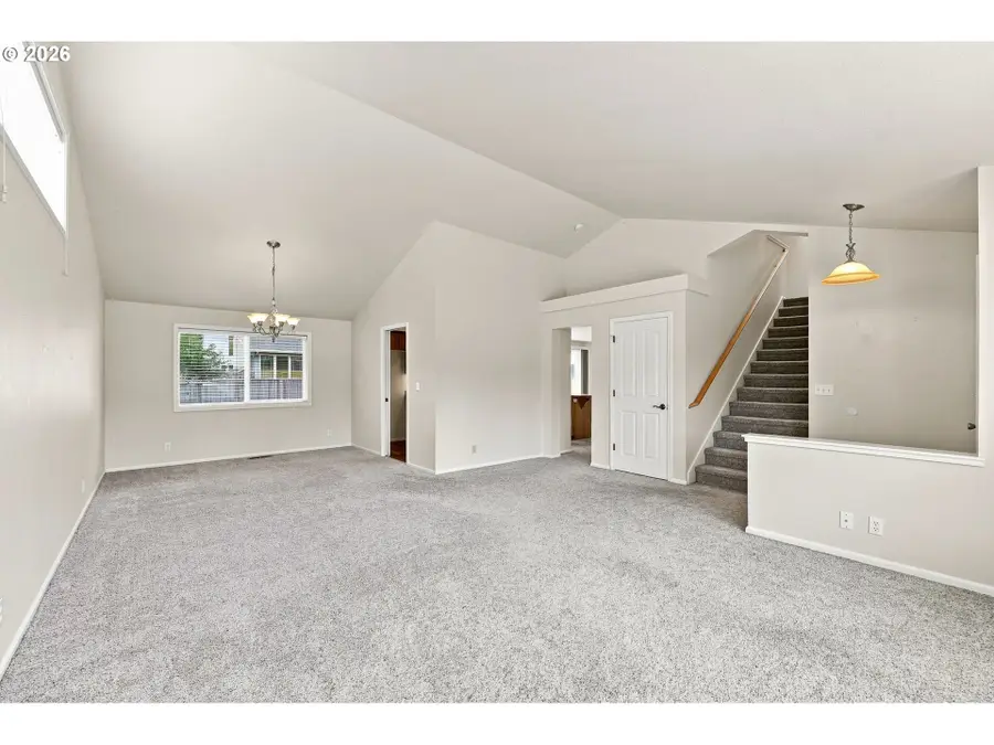 25335 Trinity St, Veneta, OR 97487 - #3