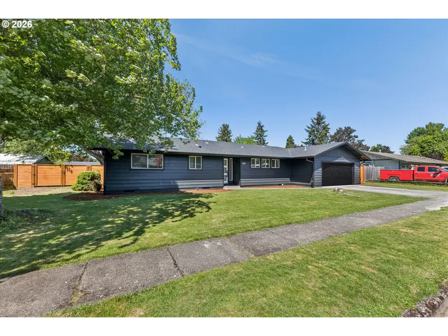 1079 Westwood Dr, Stayton, OR 97383 - #3