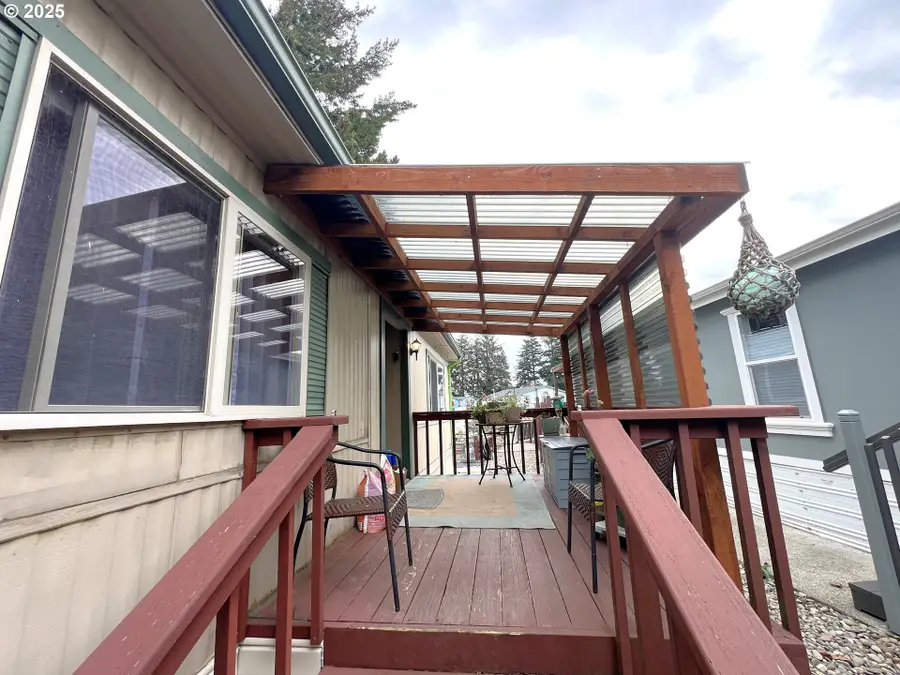 1765 Shorepines Dr, Coos Bay, OR 97420 - Image #3