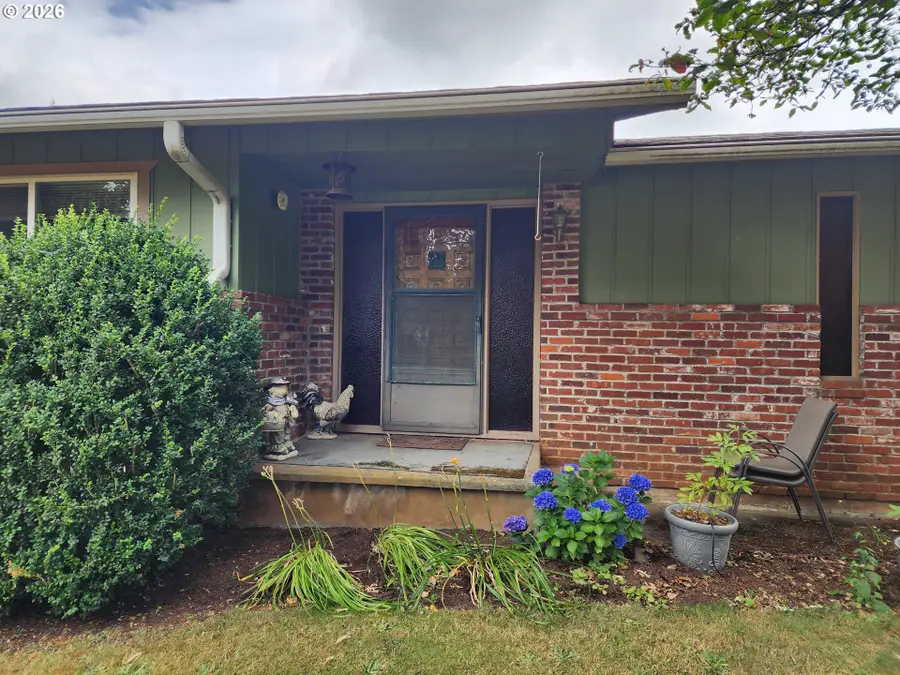 25033 S Beeson Rd, Beavercreek, OR 97004 - #2
