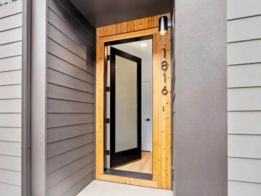 1816 SE 37th Ave, Portland, OR 97214 - Image #2