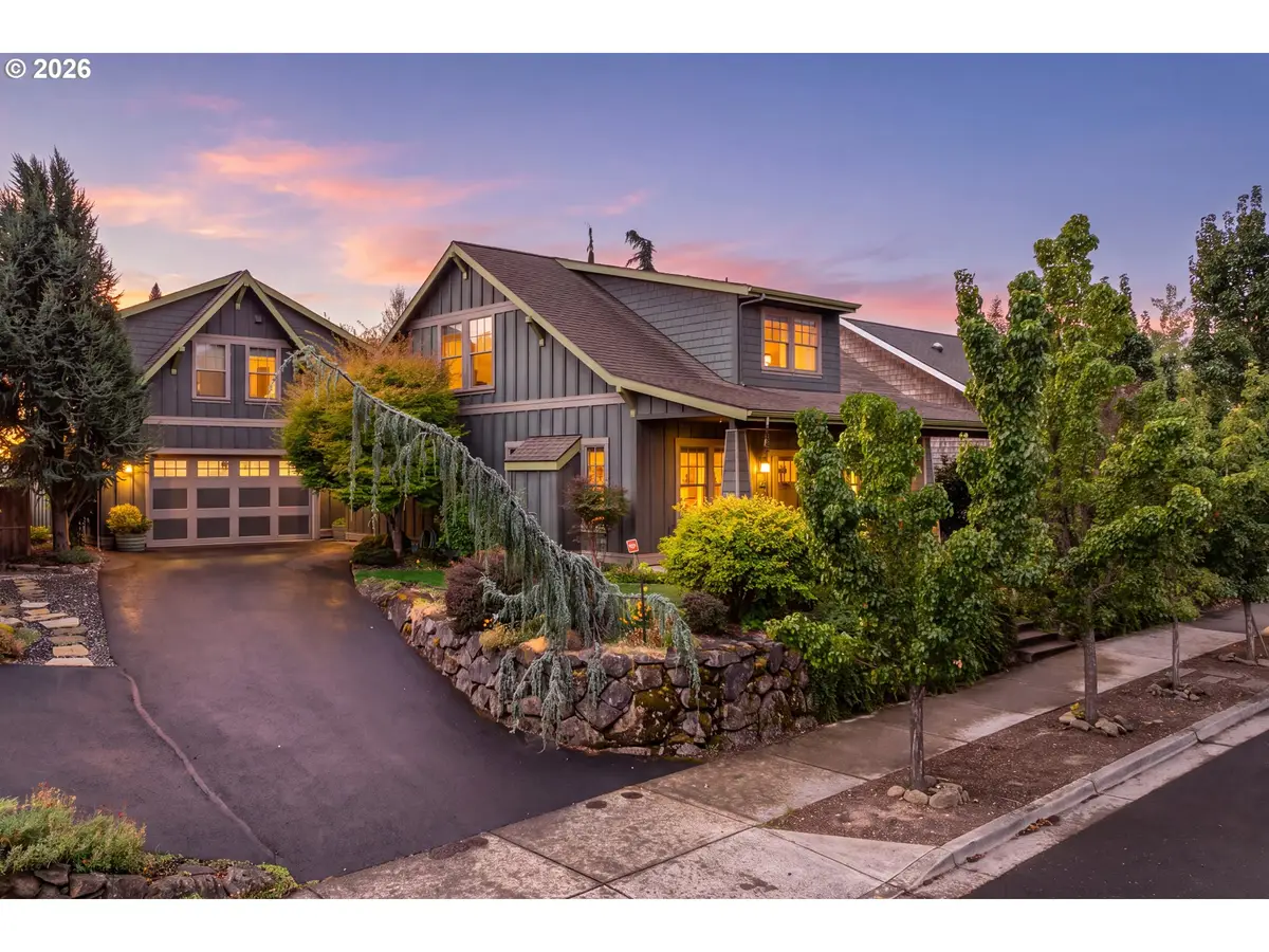 3101 Sherman Ave, Hood River, OR 97031 - #1