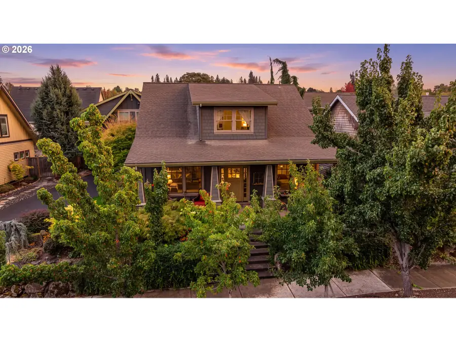 3101 Sherman Ave, Hood River, OR 97031 - #3