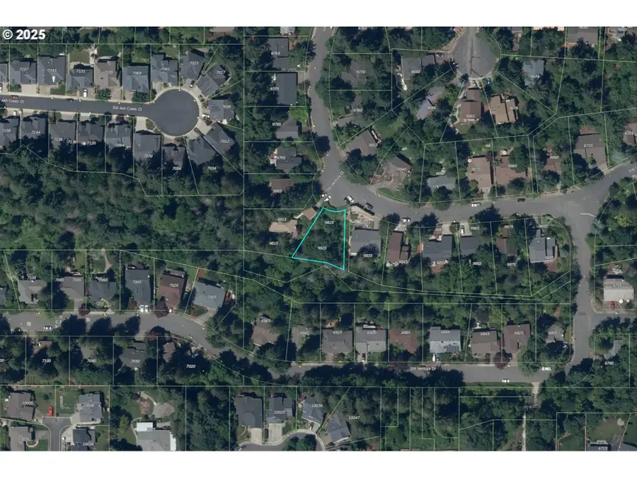 9825 SW Ventura Ct, Tigard, OR 97223 - Image #2