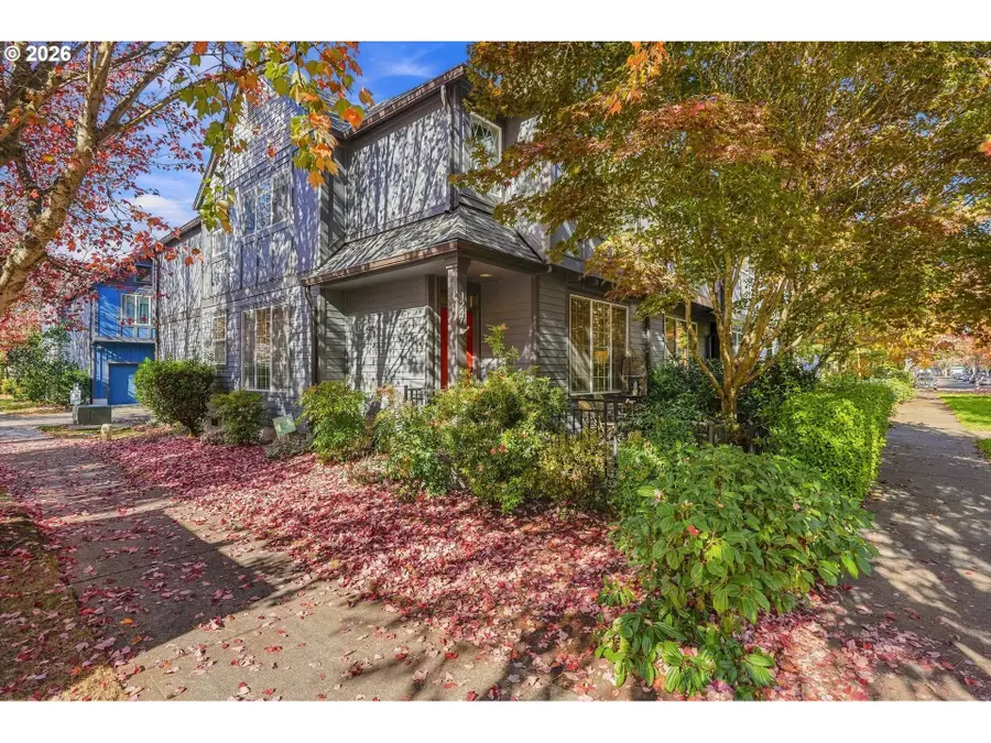 1247 SE Bianca St, Hillsboro, OR 97123 - #2