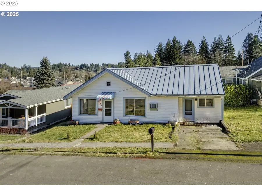 442 1st Ave, Vernonia, OR 97064 - Image #2