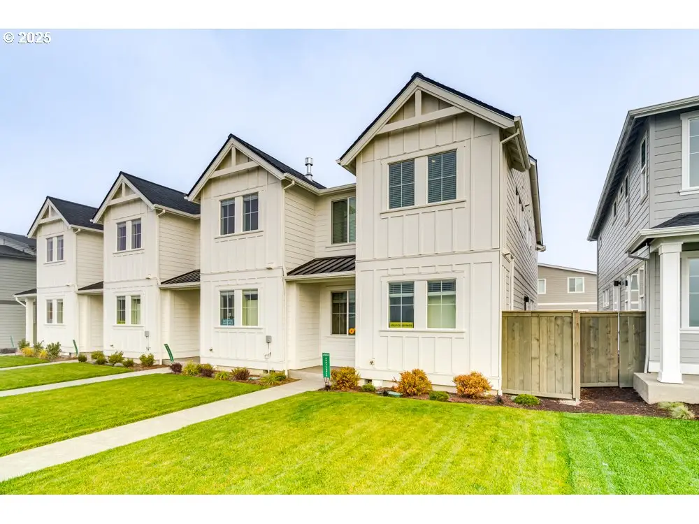 4240 SE Century Blvd, Hillsboro, OR 97123 - Image #1