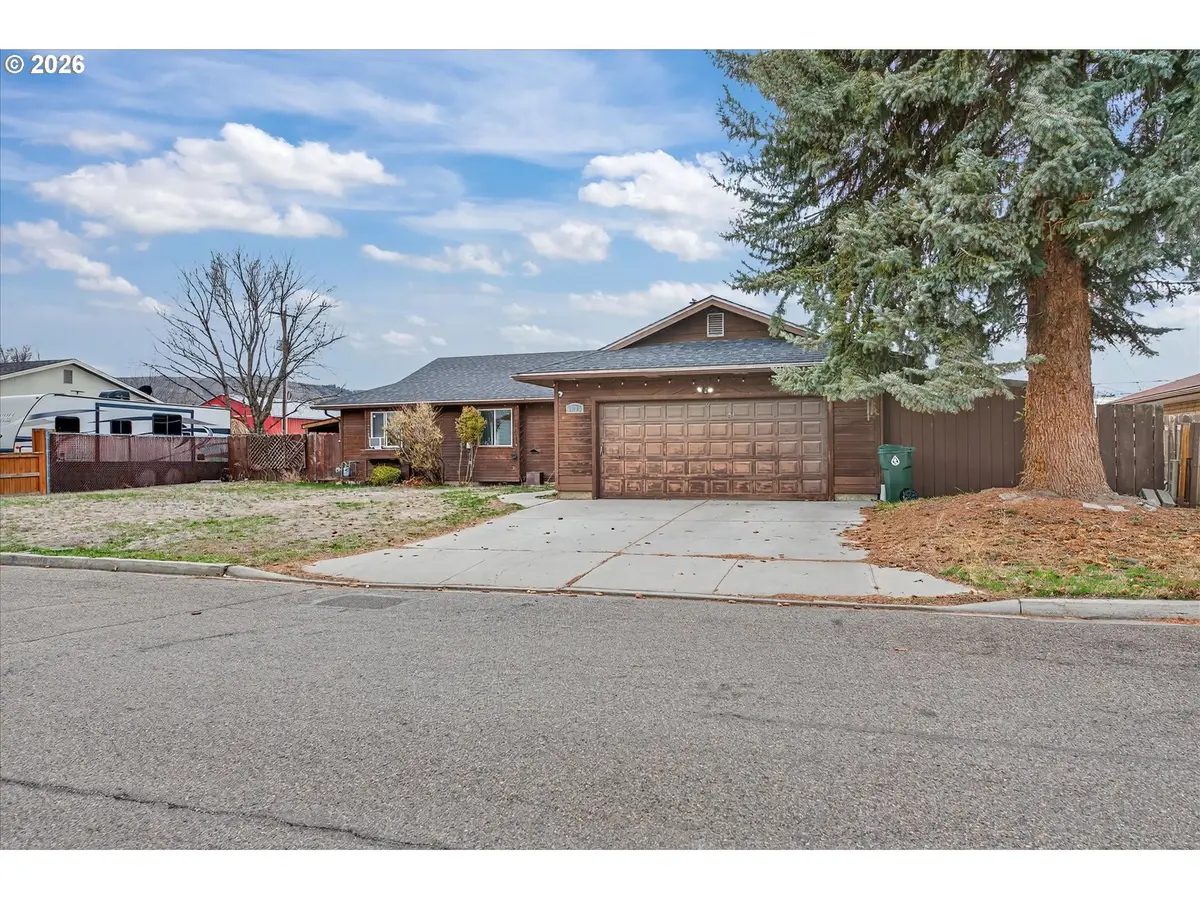 3545 9th Dr, Baker City, OR 97814 - #1