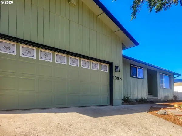 1358 NE Lincoln St, Roseburg, OR 97470