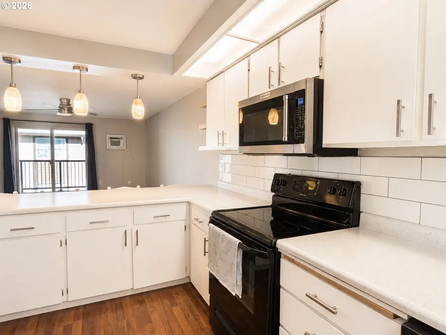3404 19th Ave #205, Forest Grove, OR 97116 - #3