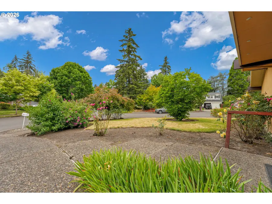 19555 NW Melrose Dr, Portland, OR 97229 - #3