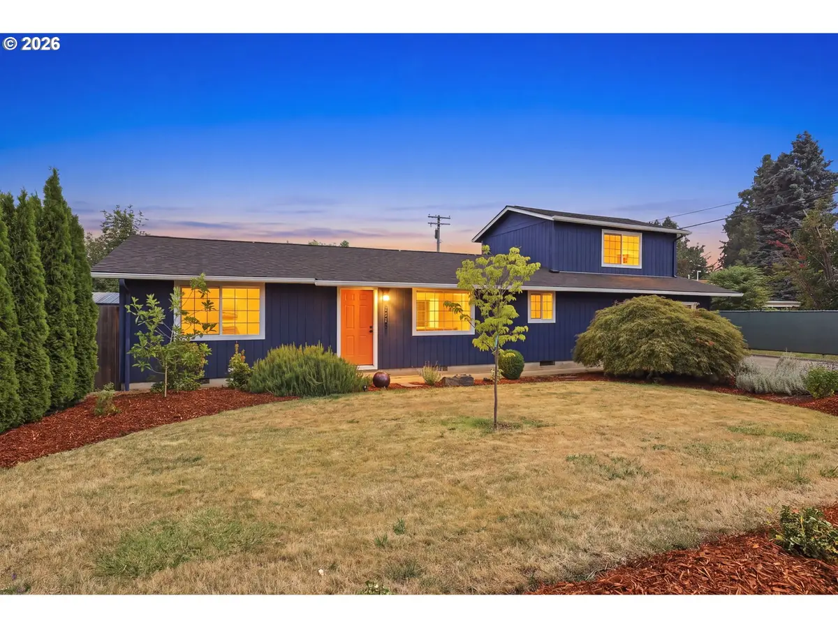3950 Jasper Rd, Springfield, OR 97478 - #1