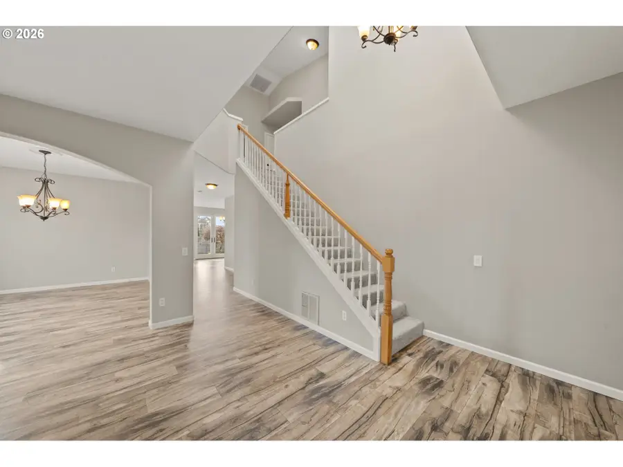 15642 SE Bollam Dr, Clackamas, OR 97015 - #3