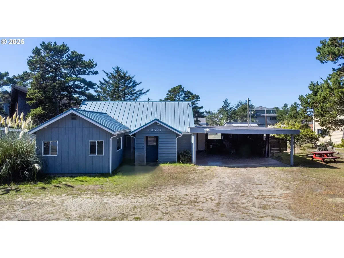33520 Cape Kiwanda Dr, Pacific City, OR 97135 - Image #1