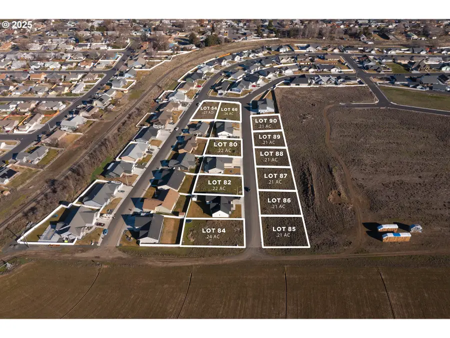 572 SW Desert Sky Dr #80, Hermiston, OR 97838 - Image #3