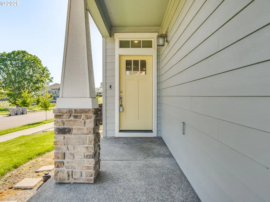 2706 NW Eric Dr, McMinnville, OR 97128 - #3