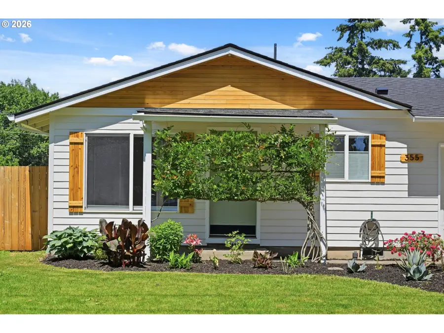 355 Stark St, Woodburn, OR 97071 - #3