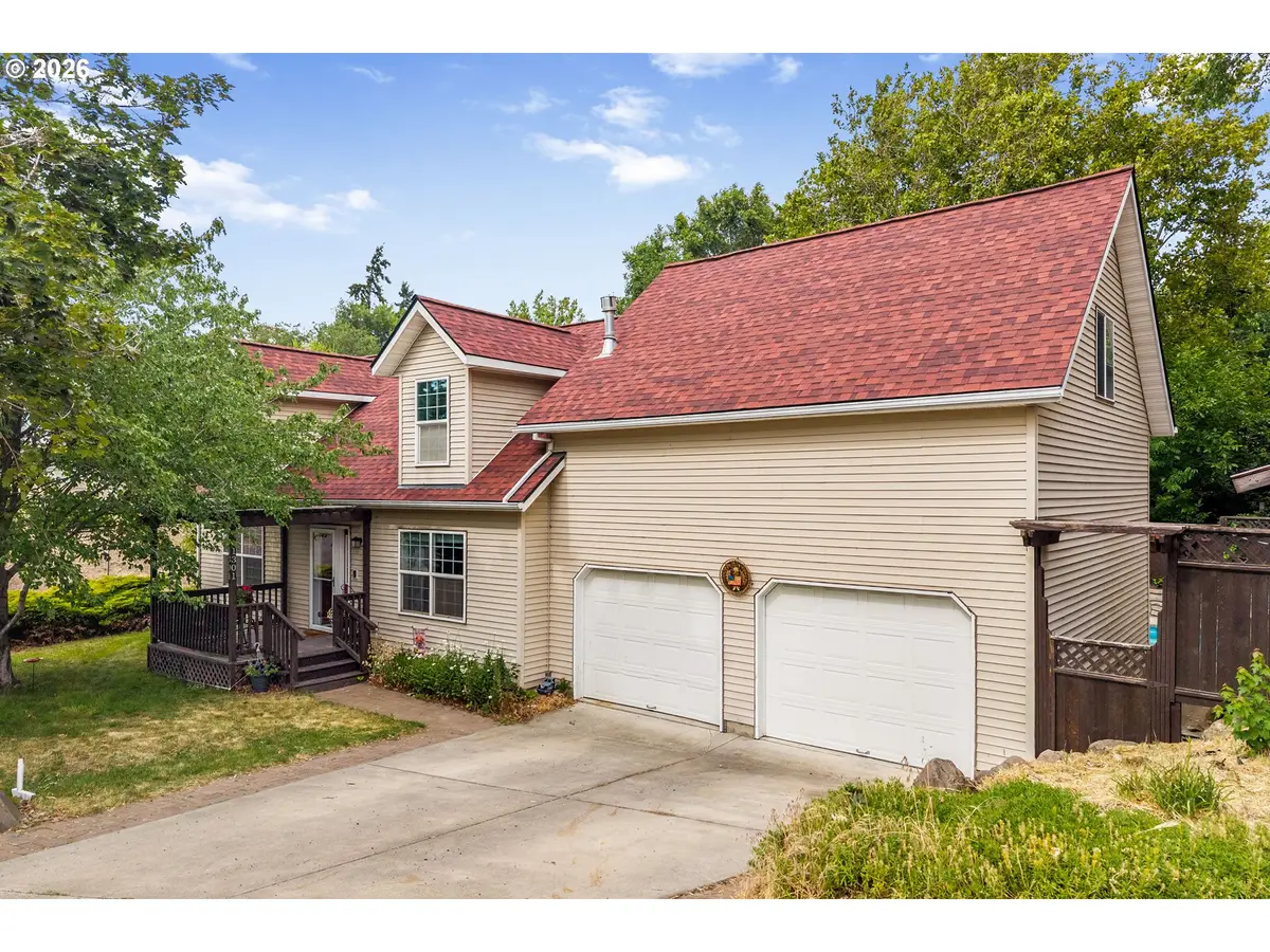 1301 E 19th St, The Dalles, OR 97058 - #1