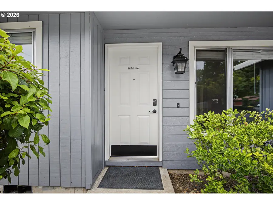 19914 NE Holladay St, Portland, OR 97230 - #2