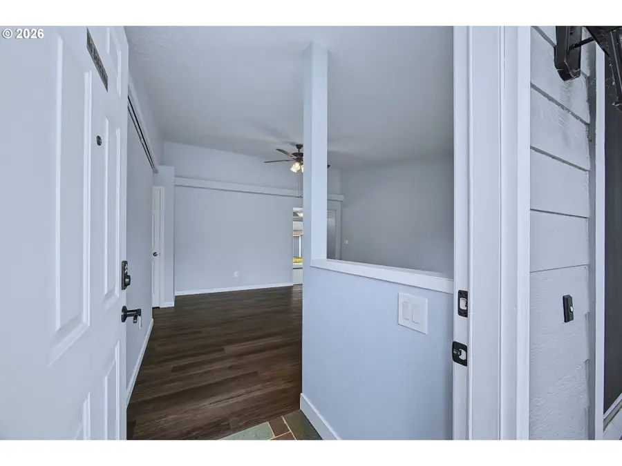 19914 NE Holladay St, Portland, OR 97230 - #3