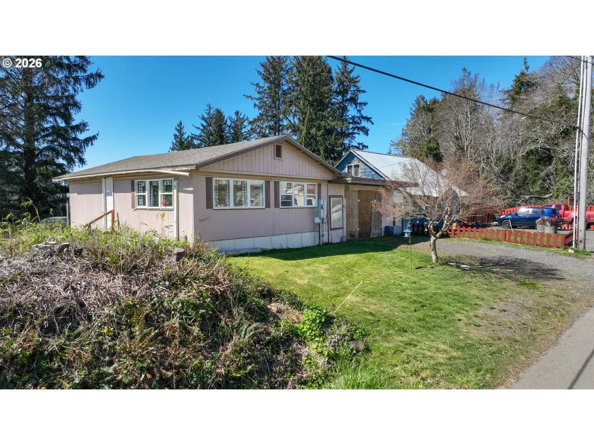 21 2nd St, Port Hadlock Irondale, WA 98527 - #1