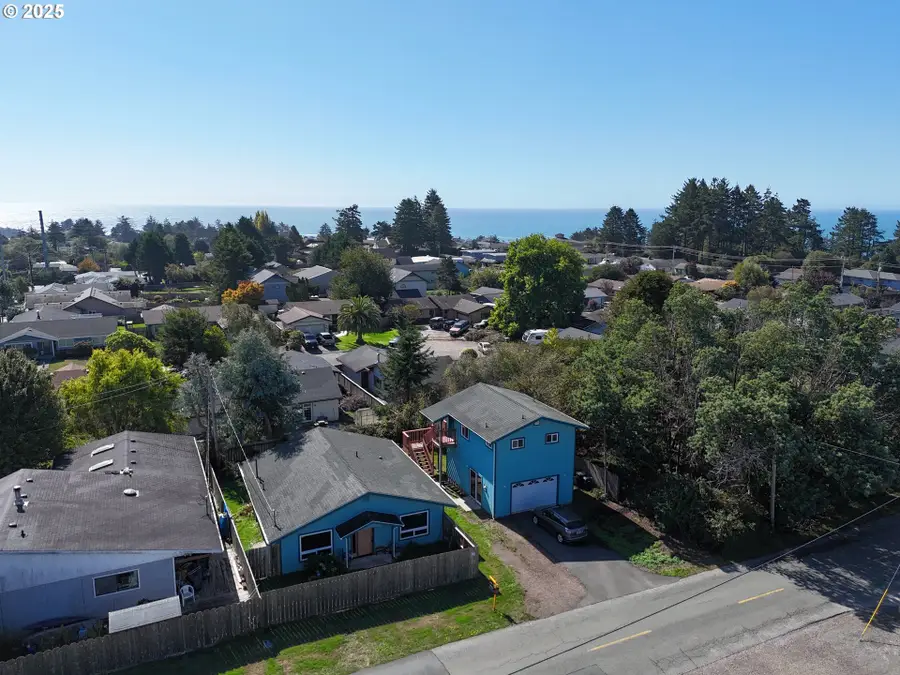 1115 Ransom Ave, Brookings, OR 97415 - Image #2