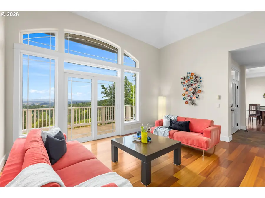 10126 NW Ash Ct, Portland, OR 97231 - Image #3