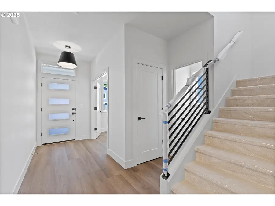 14196 SE Iseli Ln, Clackamas, OR 97015 - Image #3