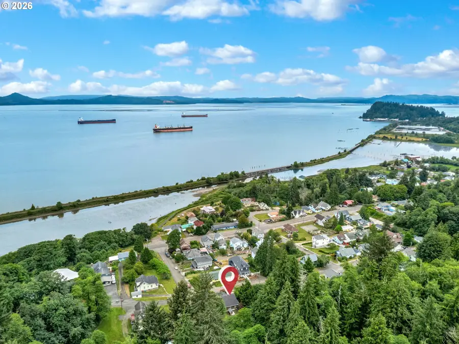 4405 Commercial St, Astoria, OR 97103 - #3