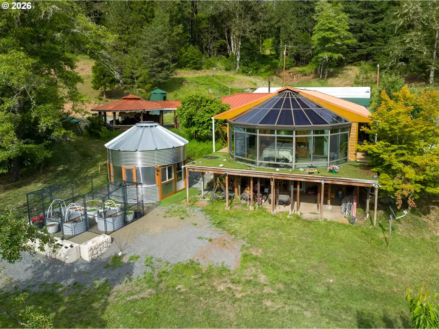 1620 Big Lick Ln, Myrtle Creek Riddle, OR 97457 - #2
