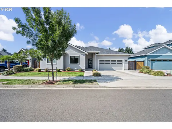871 Salmonberry St, Springfield, OR 97477