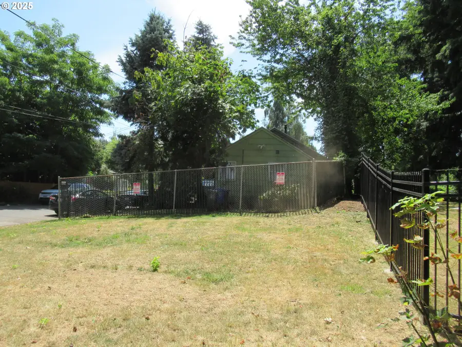 4855 NE 99th Ave, Portland, OR 97220 - Image #2