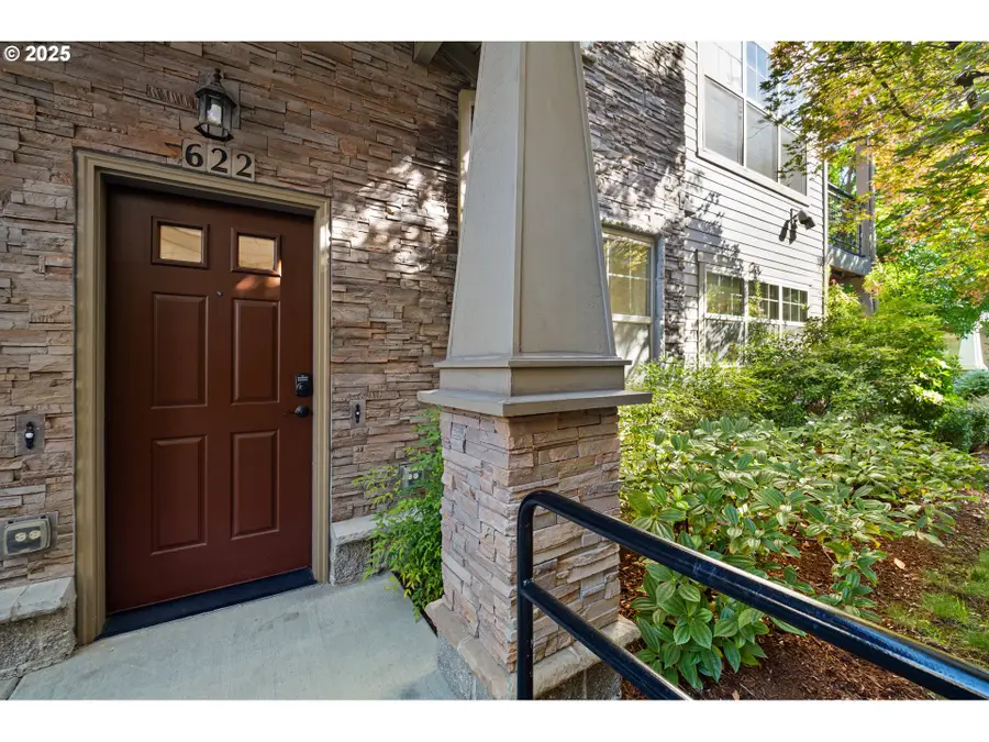 622 NE Garswood Ln, Hillsboro, OR 97006 - Image #2