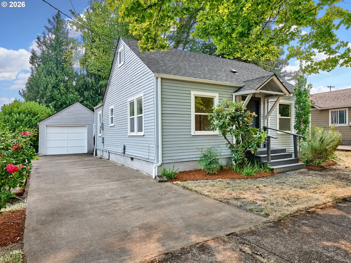 1136 NE Galloway St, McMinnville, OR 97128 - #1