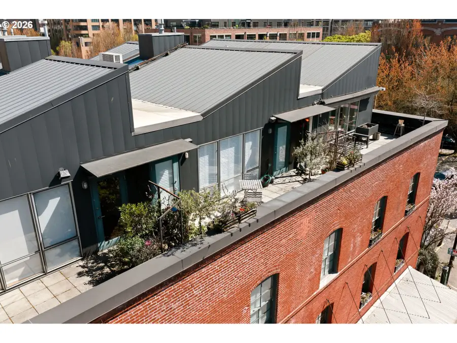 1240 NW Hoyt St #6, Portland, OR 97209 - #3