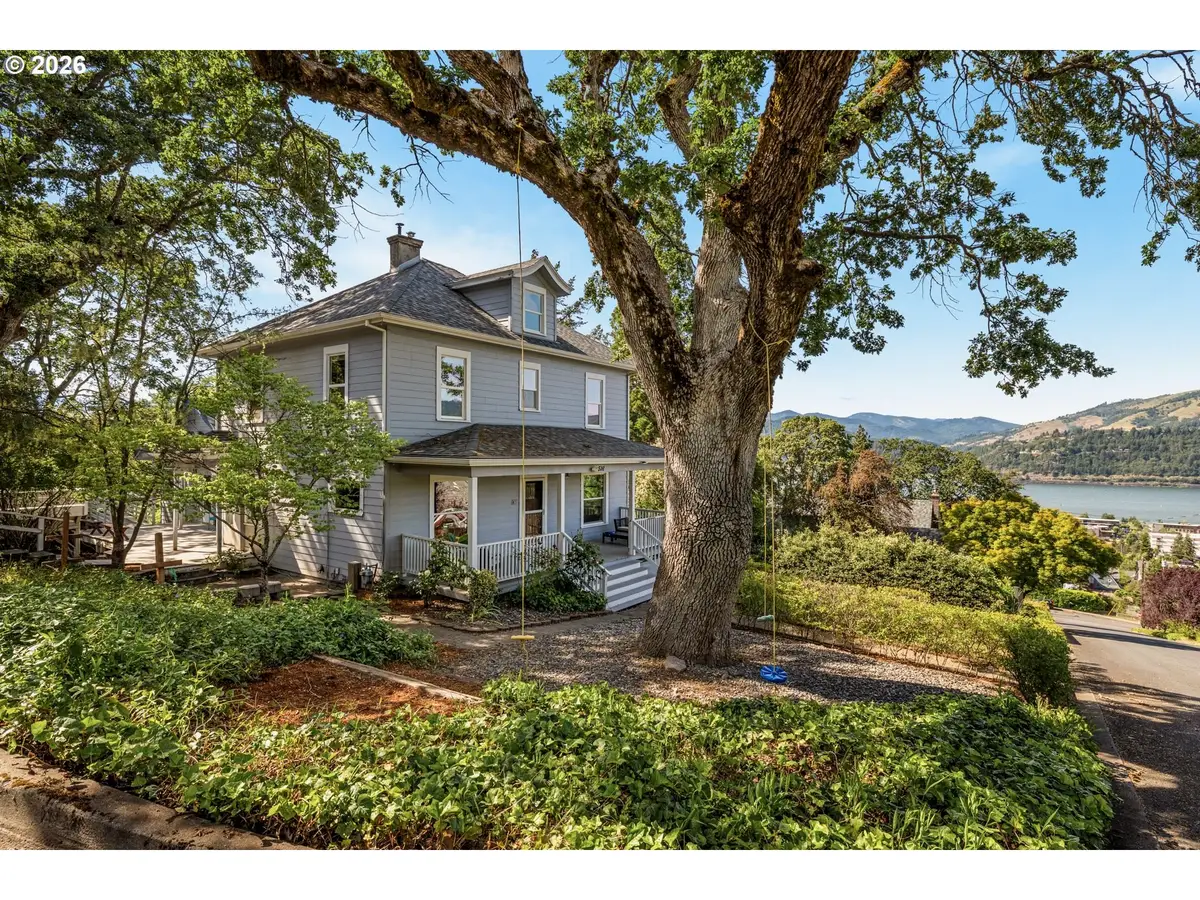516 7th St, Hood River, OR 97031 - #1
