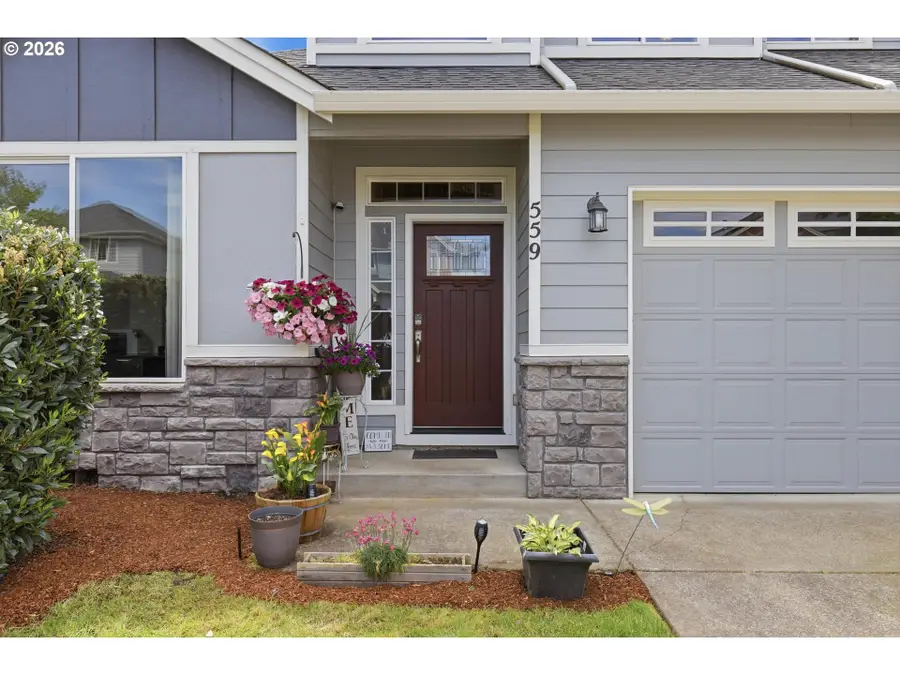 559 E 16th St, Lafayette, OR 97127 - #3