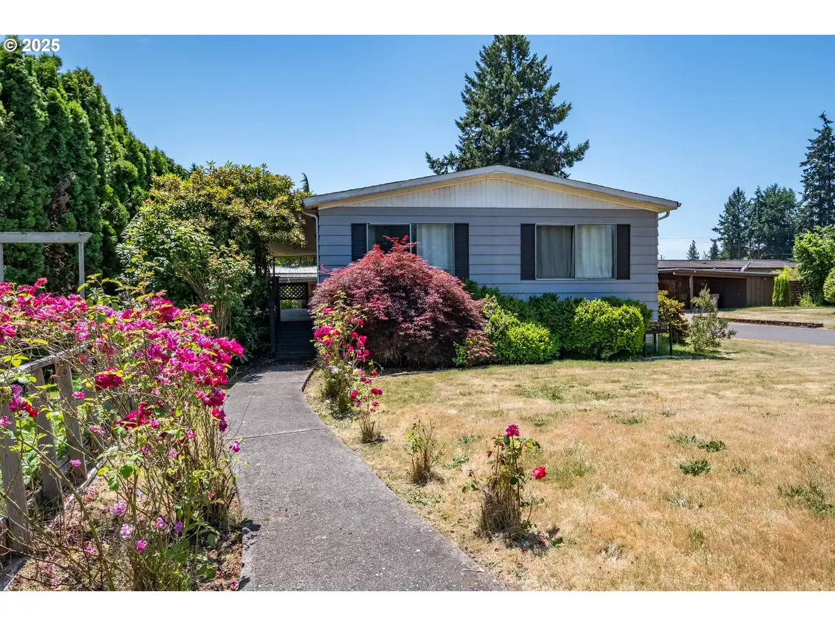 38129 Weirich Dr, Lebanon, OR 97355 - Image #1