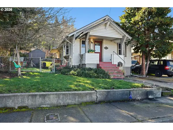 1514 E 14th St, TheDalles, OR 97058