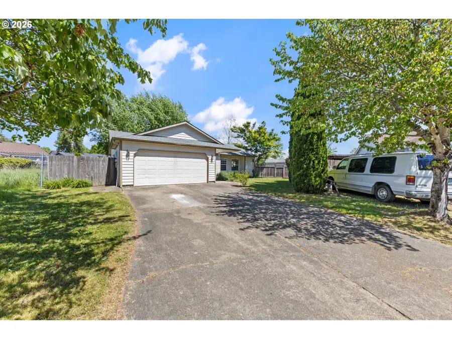 920 SW Myrtle Ct, McMinnville, OR 97128 - #2