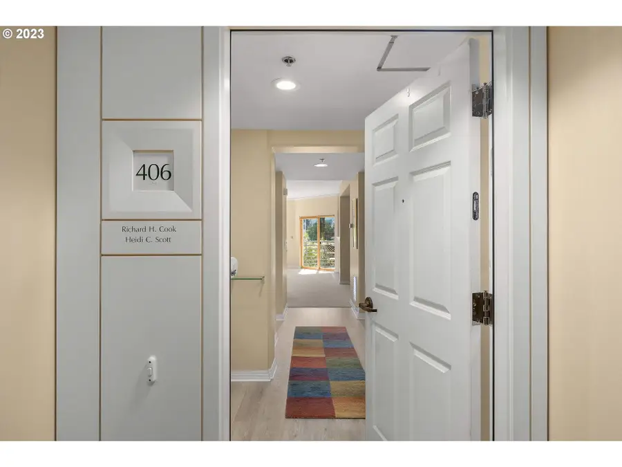 1132 SW 19th Ave #406, Portland, OR 97205 - Image #3