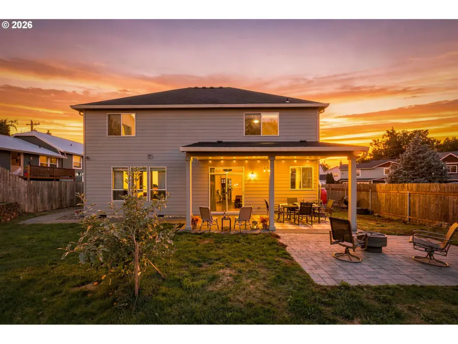 636 SW Sierra St, Camas, WA 98607 - #2
