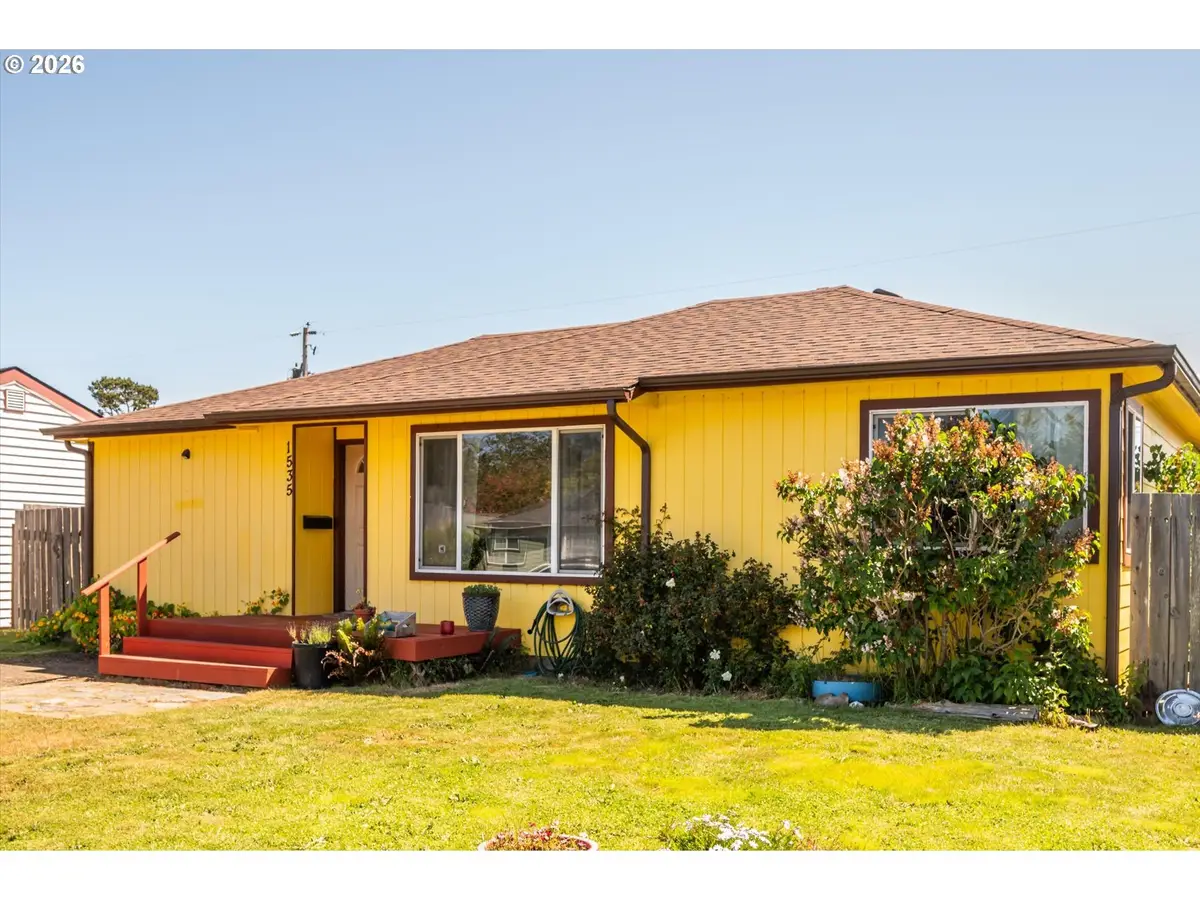 1535 Garfield St, North Bend, OR 97459 - #1